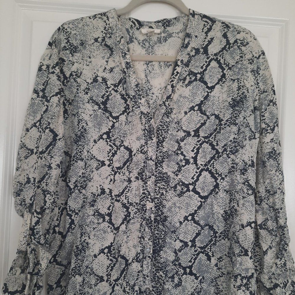 Soft‎ Joie  Blouse  Snake Print 100% viscose size S